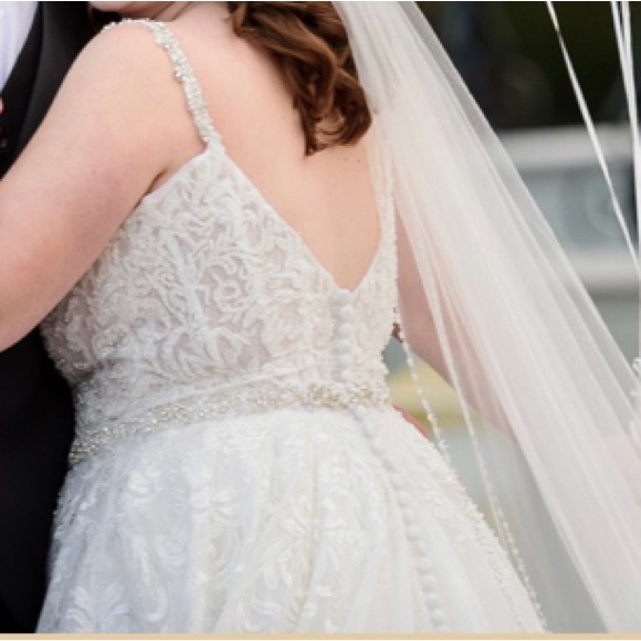 Allure Wedding Dress Style C454 - Picture 5 of 7